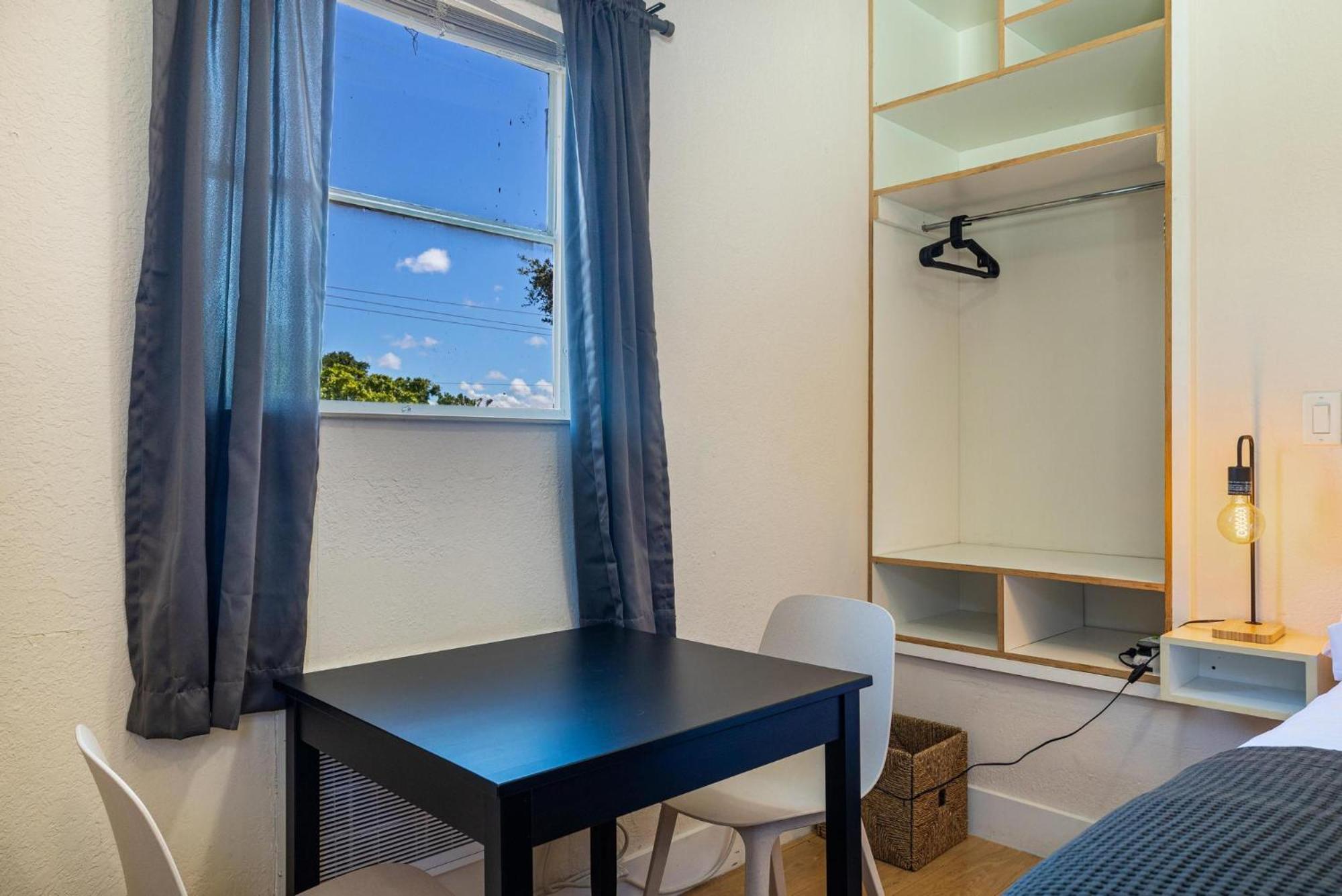 Peaceful Urban Escape Close To Las Olas & Beach Fort Lauderdale Exterior photo